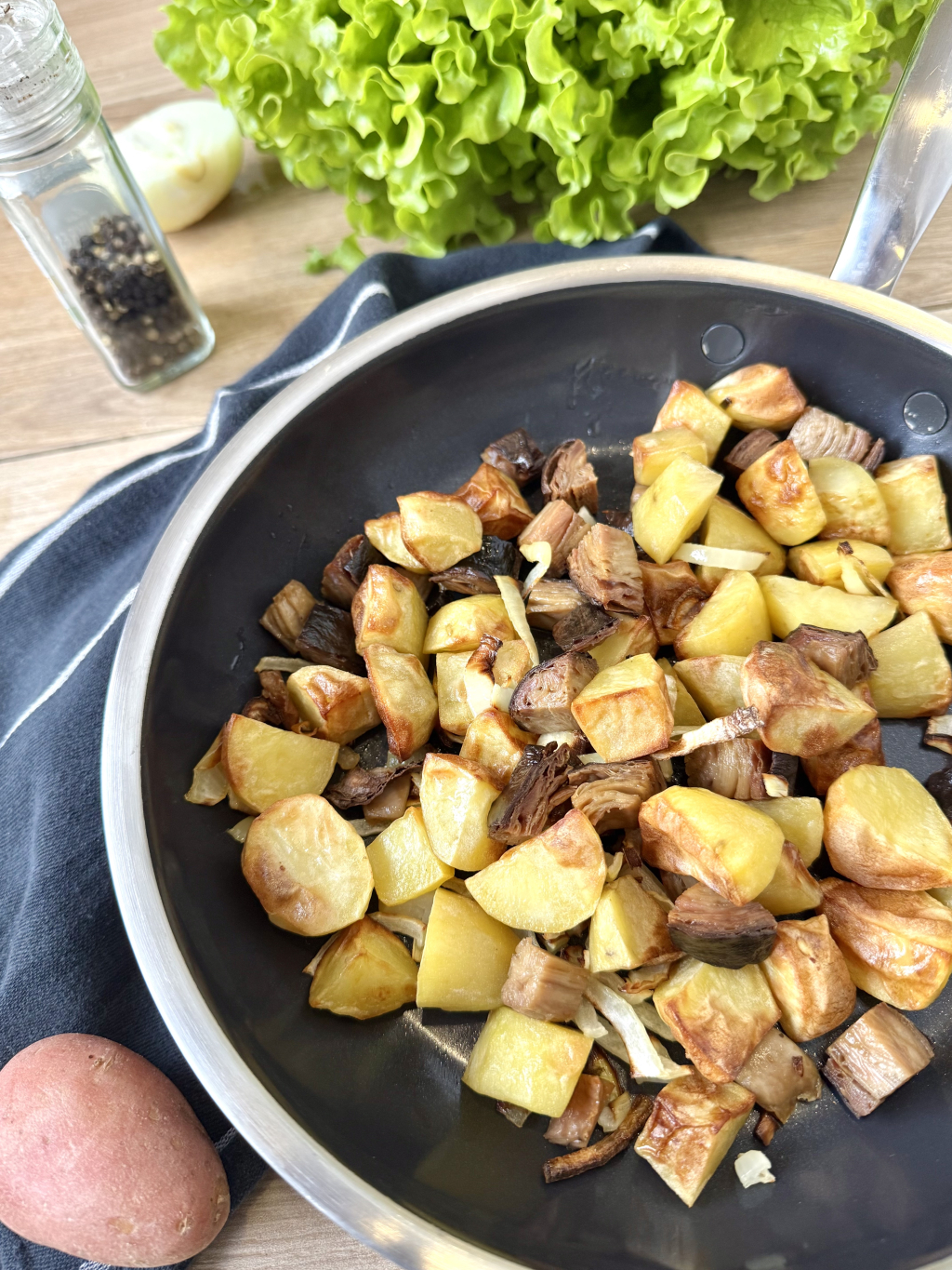 Poêlée de pomme de terre et andouille de Guémené